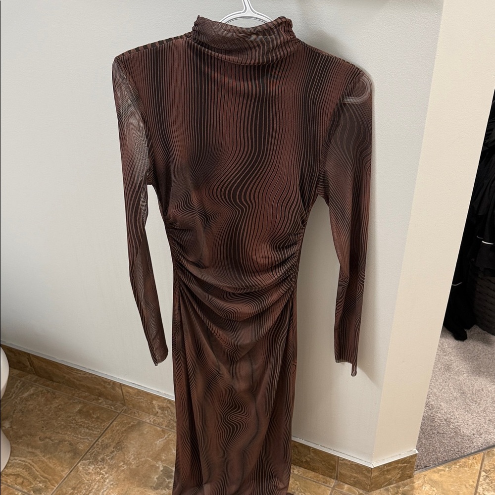 Zara - Brown Long Sleeve Dress